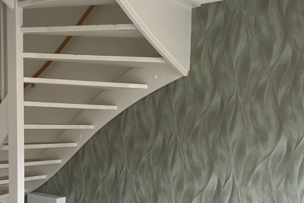 Renovlies specialist in Alphen aan den Rijn | Strak Behangwerk